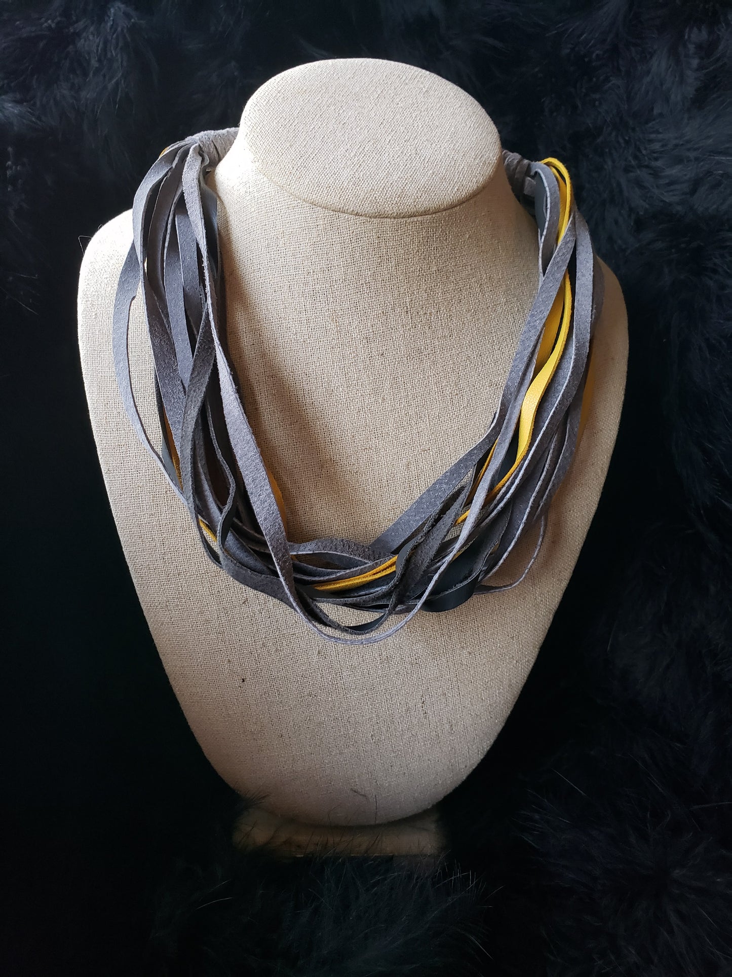 Leather Wrap Necklace - Kostimusha